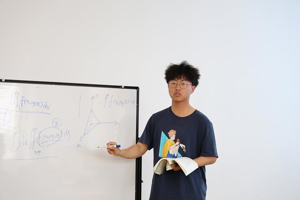 学术周末开讲啦